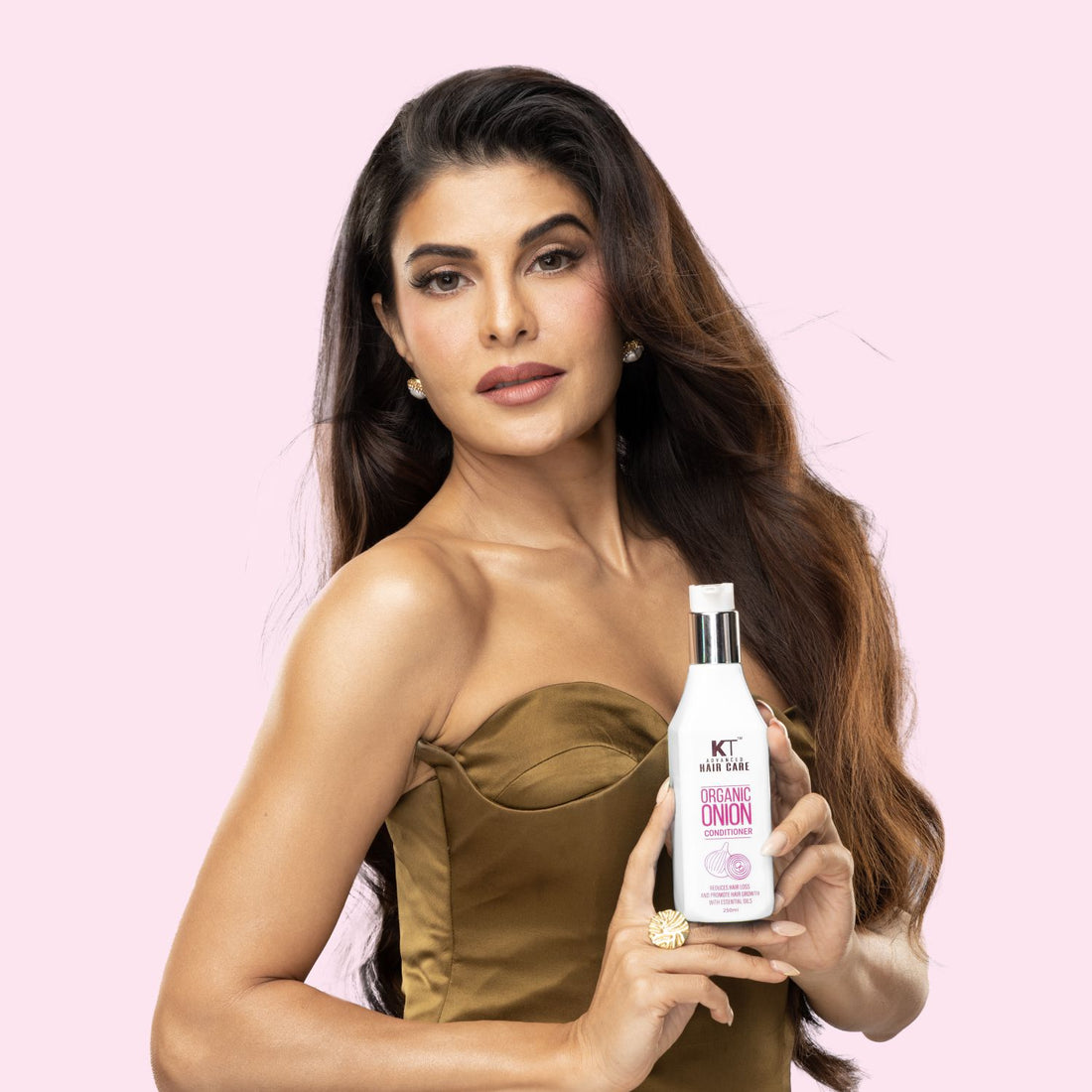 Organic Onion Conditioner | Infused with Essential Oils & Aloe Vera | Controls Hair Fall & Strengthens Hair | Sulfate-Free, Paraben-Free | 250ml